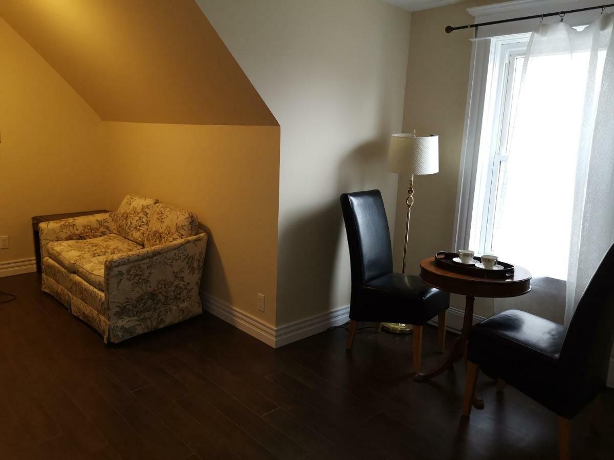 By The River B&B Fredericton Bagian luar foto